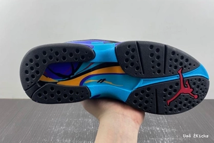 Stylish  Retro Aqua 768 648 305381- 8 Jordan 0819